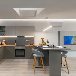 Apartment Ena Near Pula Amphitheater Vikendica